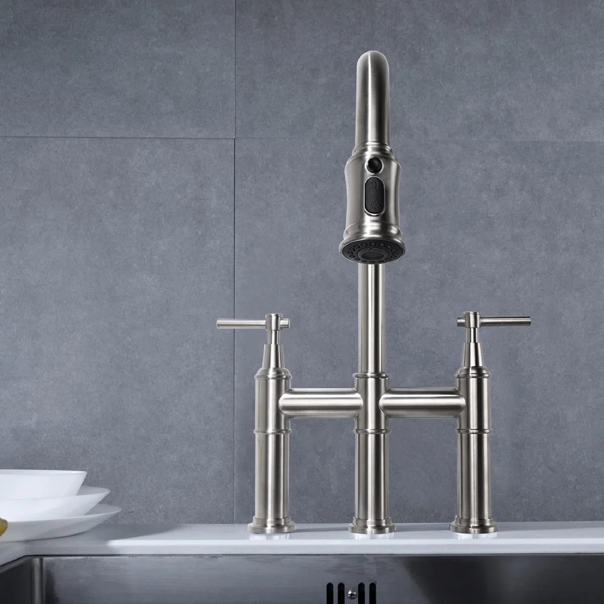 Modalità multitasking Doppia maniglia ad arco alto estraibile con spruzzatore e valvola in ottone Rubinetti moderni in acciaio inossidabile Rv
