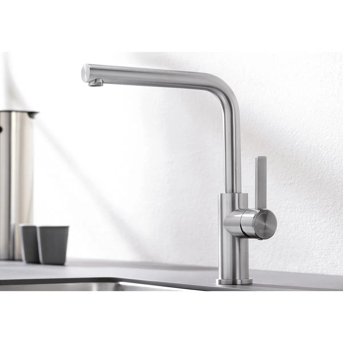 BLANCO LANORA 523122 - Rubinetto miscelatore di alta qualità in acciaio inox per la cucina, alta pressione, acciaio inox spazzolato